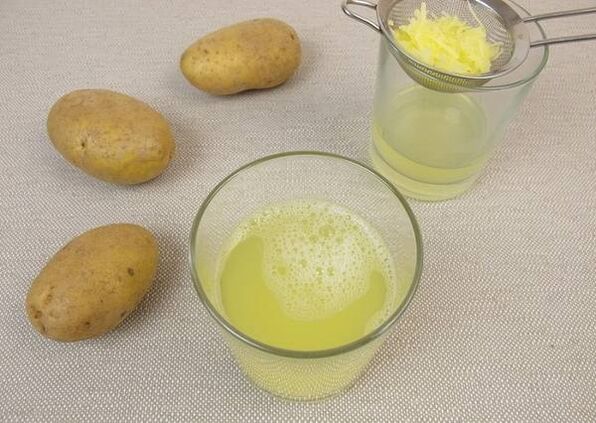 شرب عصير البطاطس على معدة فارغة يمكن أن يخفف من حموضة المعدة المرتفعة